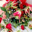 群馬県桐生市紅白生花店の花　華やかな花束